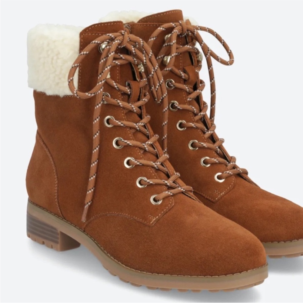 NWOT Violet & Red Brown Suede Lace-Up Boots with Shearling Trim, size 8